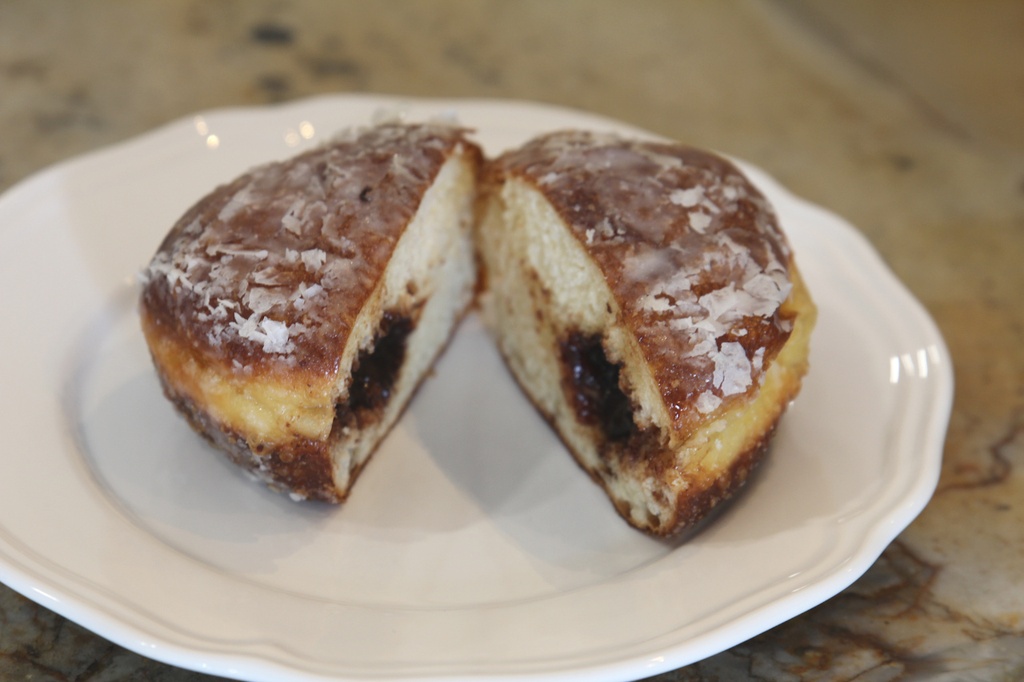 Donut Plumb Jam Glazed